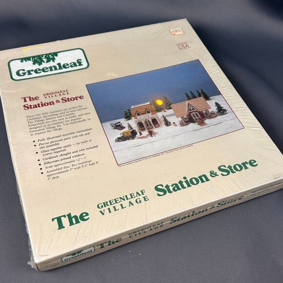 GreenLeaf Other - Greenleaf Village Station & Store #8025 Vintage 1987 Christmas Train Layouts